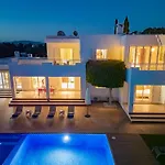 Villa Near Ibiza Town Sleeps 8 - Can Fluxa