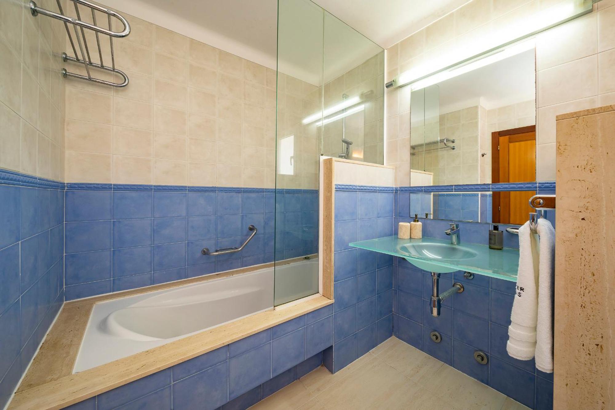 Near Ibiza Town Sleeps 8 - Fluxa Villa