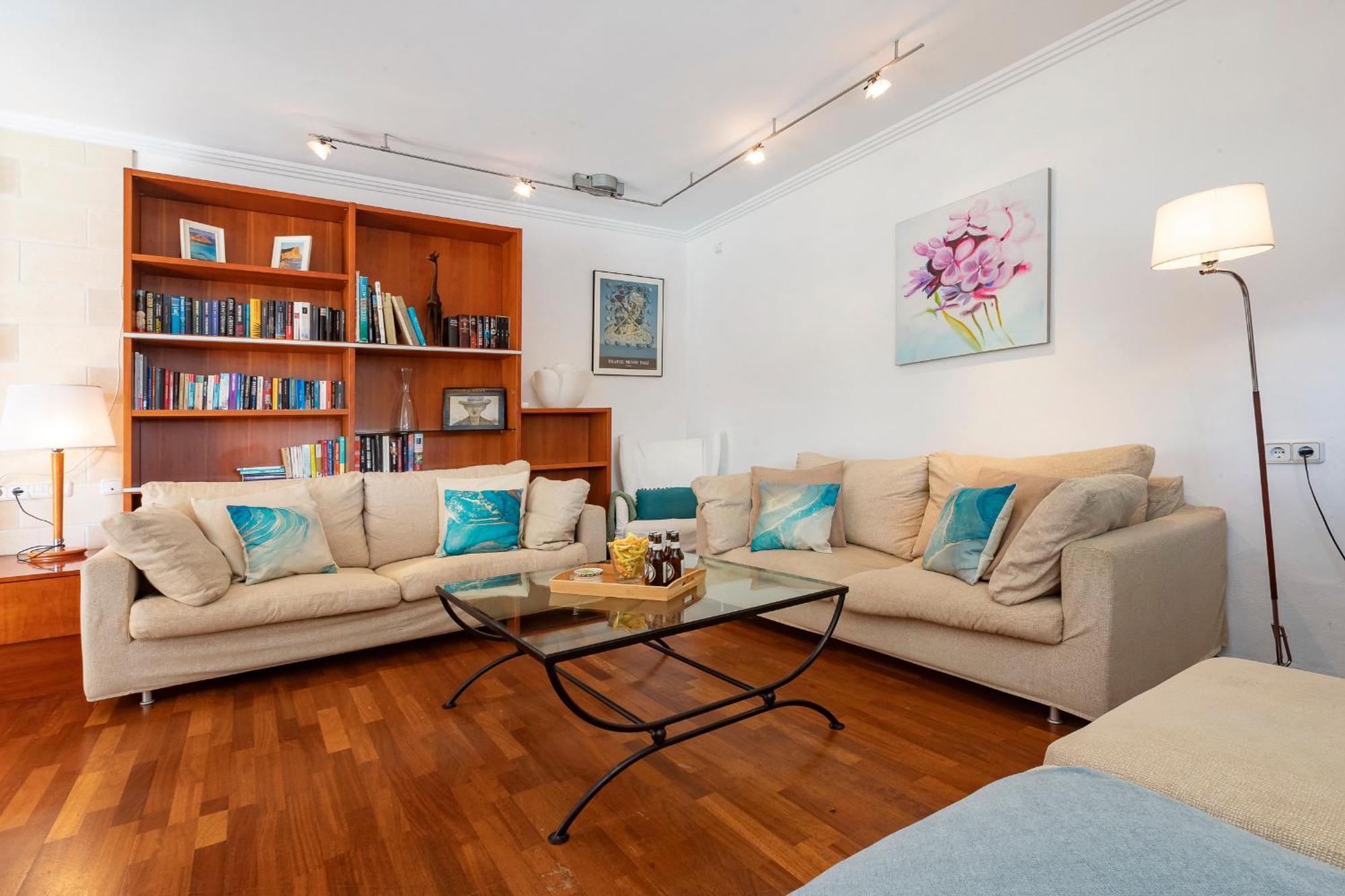 Villa Near Ibiza Town Sleeps 8 - Fluxa