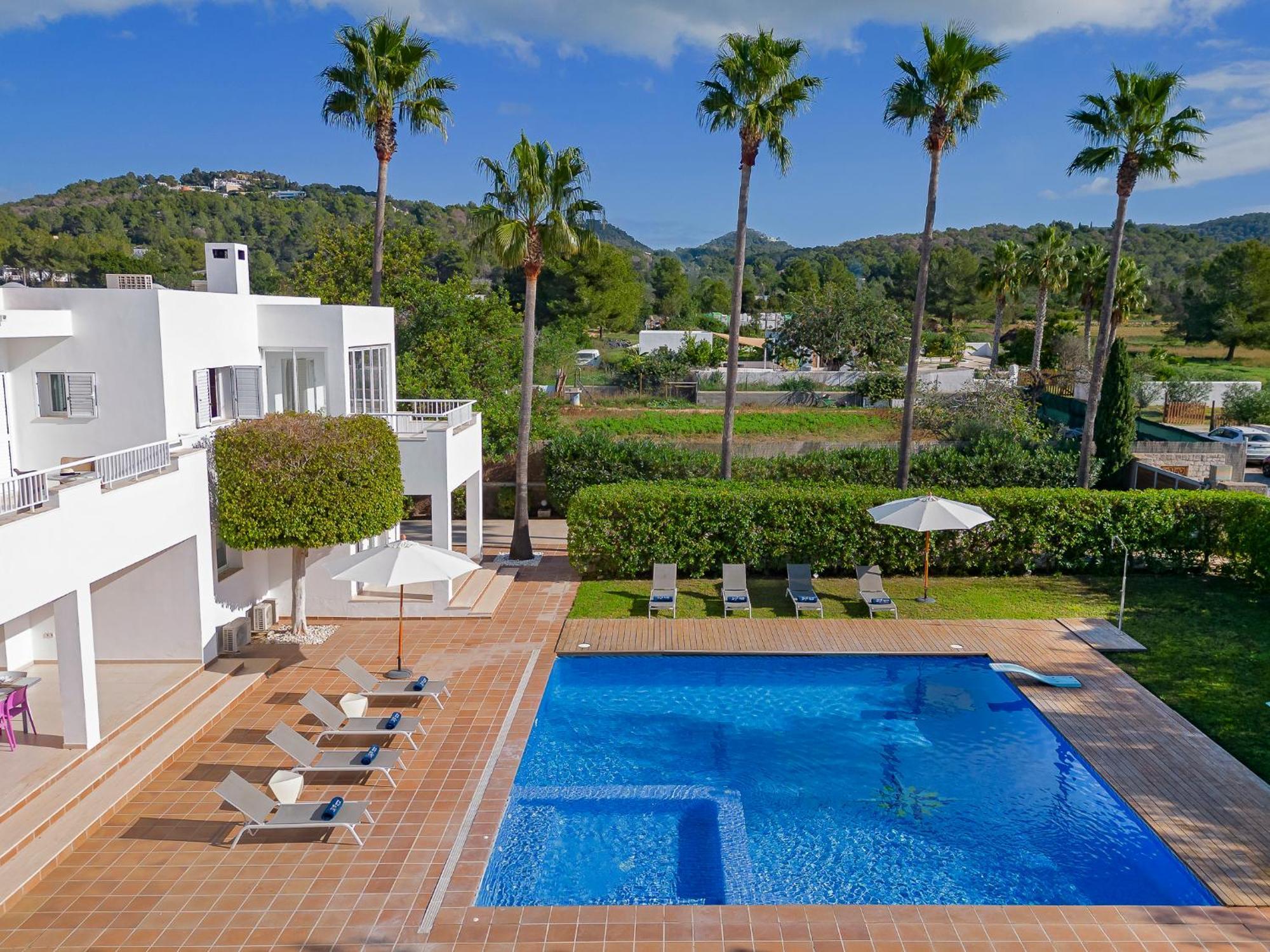 Villa Near Ibiza Town Sleeps 8 - Fluxa *